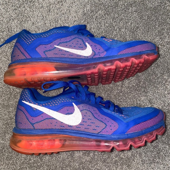 Nike Shoes - Nike Air Max